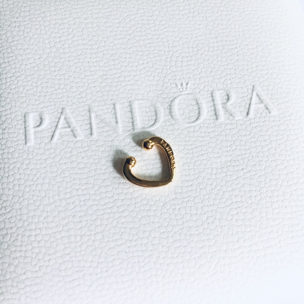 PANDORA OPEN HEART EAR CUFF